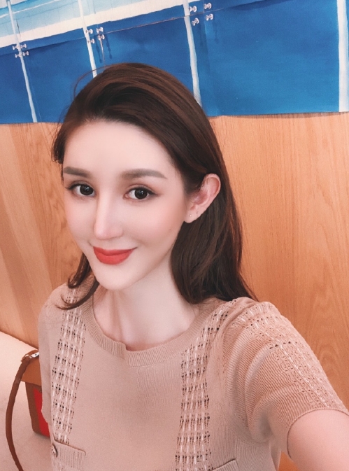 张婉婷的第一张照片--王婆说媒