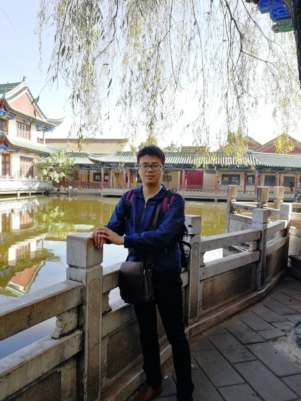 Lee的第一张照片--王婆说媒