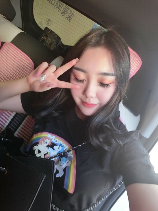 佳怡的第四张照片--王婆说媒