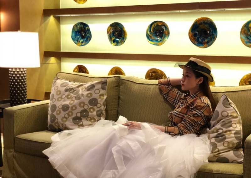 筱雅的第二张照片--王婆说媒