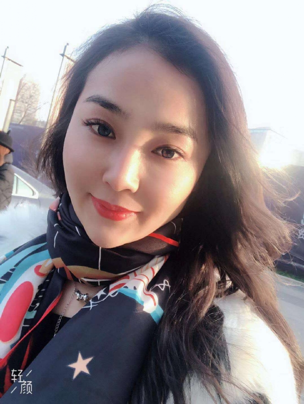 相拥未来的第一张照片--王婆说媒