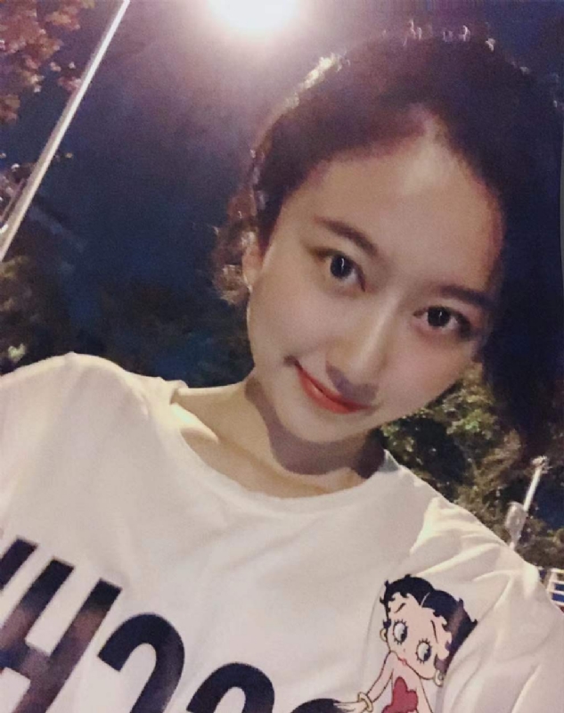 佳佳的第一张照片--王婆说媒