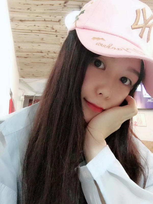 丹丹的第一张照片--王婆说媒