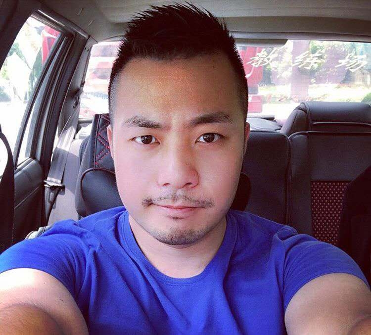 刘江平的第三张照片--王婆说媒