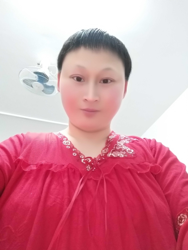 彩虹姐姐永不言弃的第一张照片--王婆说媒