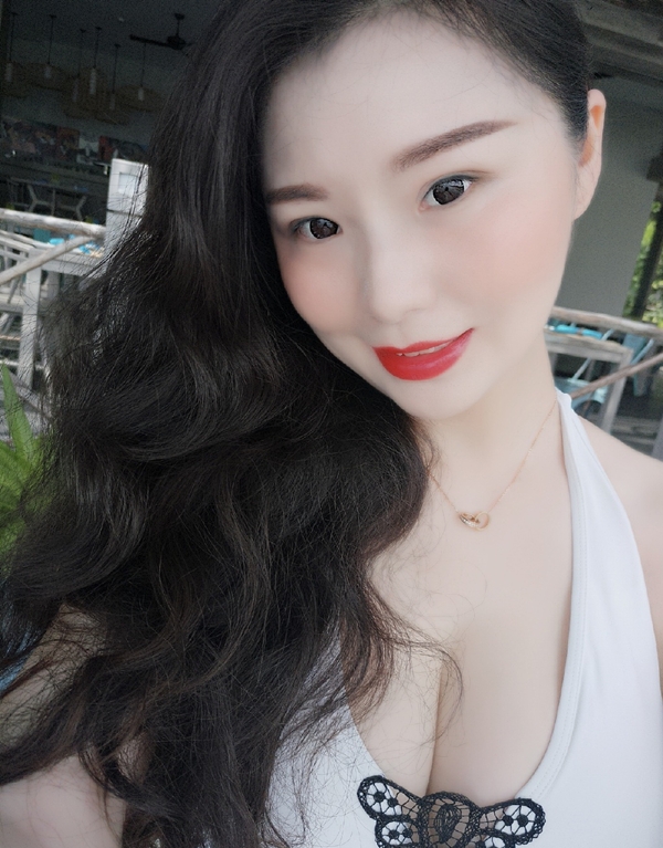 yoyo的第一张照片--王婆说媒