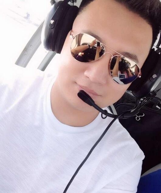 张宏发的第一张照片--王婆说媒