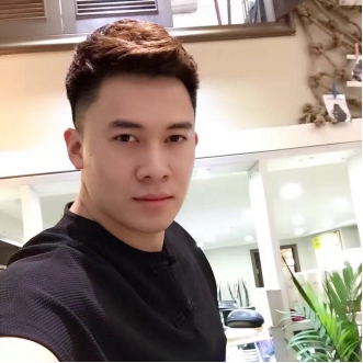 拥有神一样的男人的第一张照片--王婆说媒