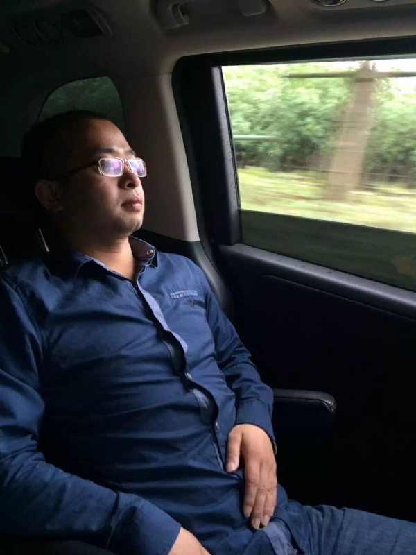 世界那么大的第三张照片--王婆说媒