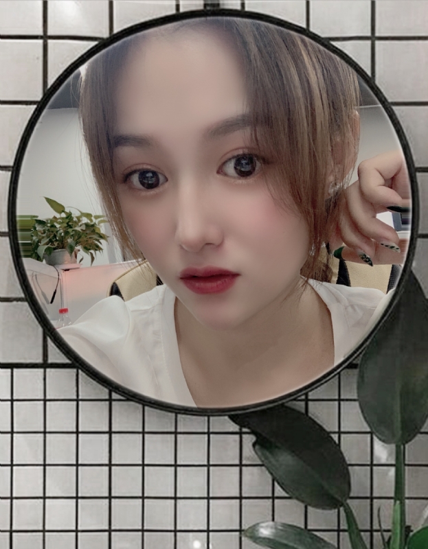 小精灵的第一张照片--王婆说媒