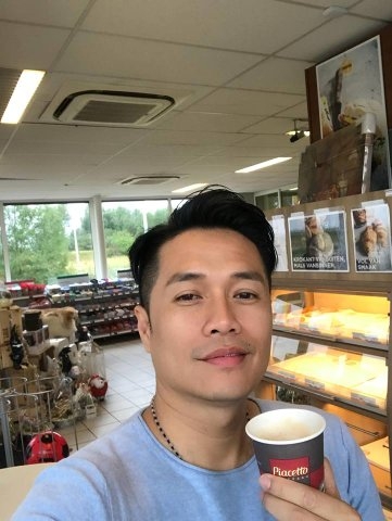 短歌的第一张照片--王婆说媒
