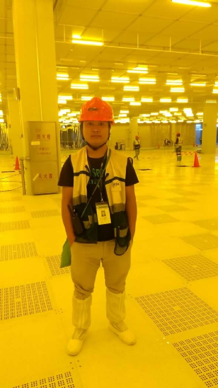 一个傻子的第一张照片--王婆说媒