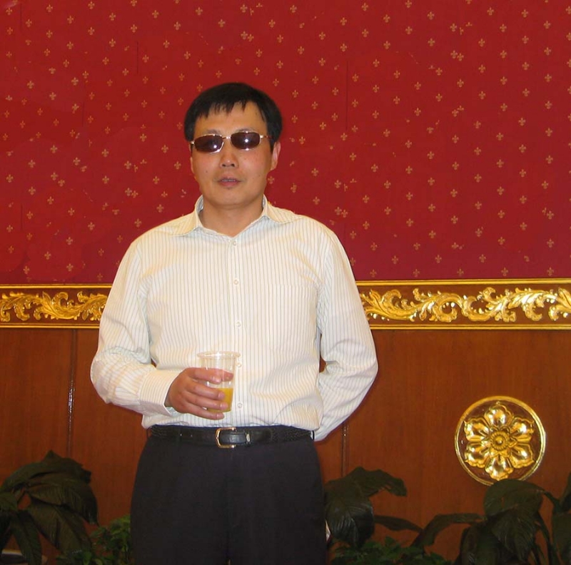 威胜的第二张照片--王婆说媒