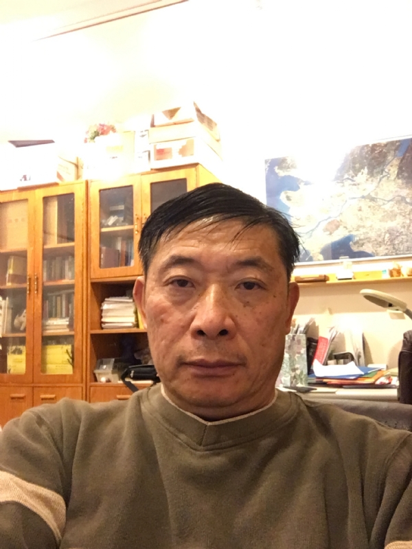 勤劳大力牛的第一张照片--王婆说媒