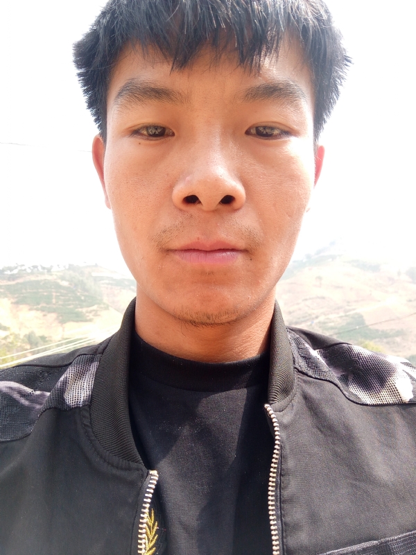 唐伟的第一张照片--王婆说媒