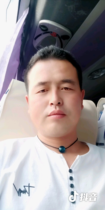 瞬间被爱上的第一张照片--王婆说媒
