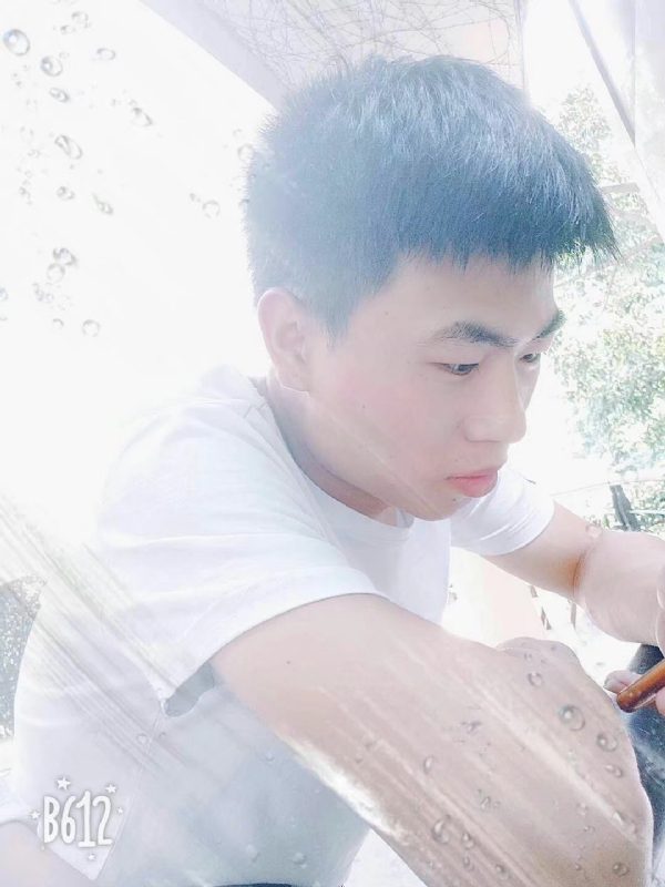 对她说晚安的第一张照片--王婆说媒