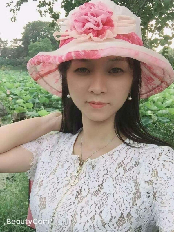 小青菜的第一张照片--王婆说媒