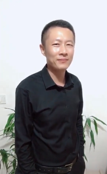 地huhi的第一张照片--王婆说媒