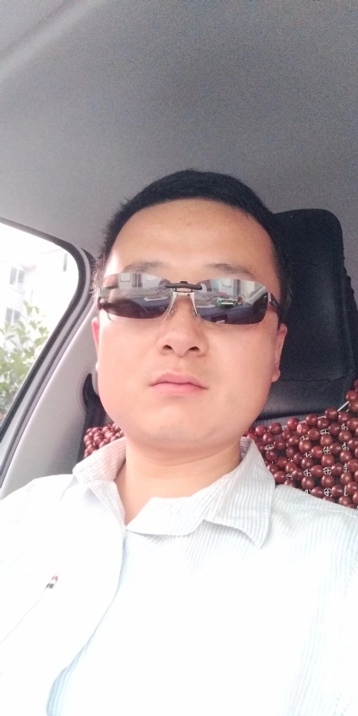 痛苦的单身狗的第一张照片--王婆说媒