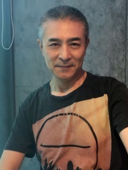拥抱明天的第一张照片--王婆说媒