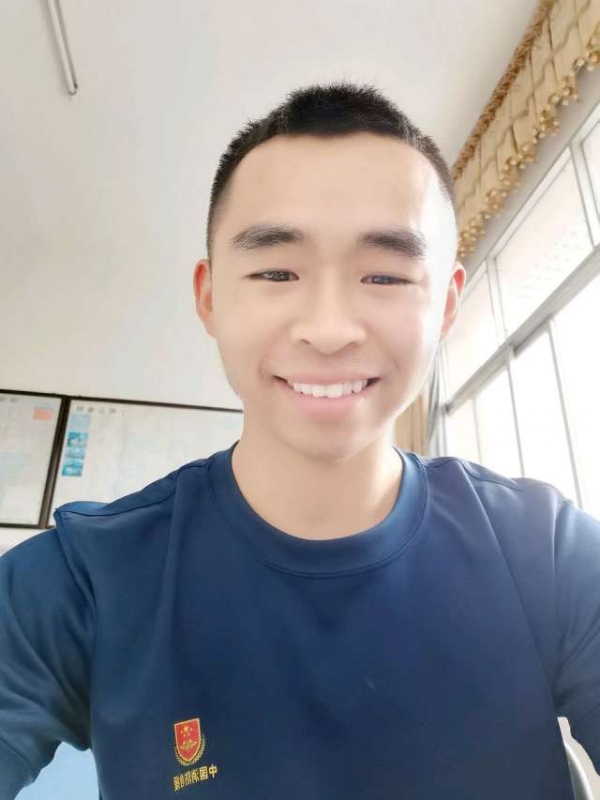 超超的第一张照片--王婆说媒