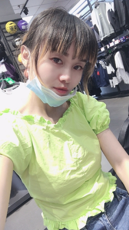 婀娜袅袅的第一张照片--王婆说媒