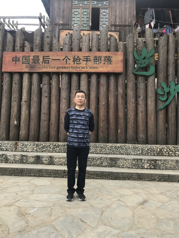 屯里的富豪的第一张照片--王婆说媒