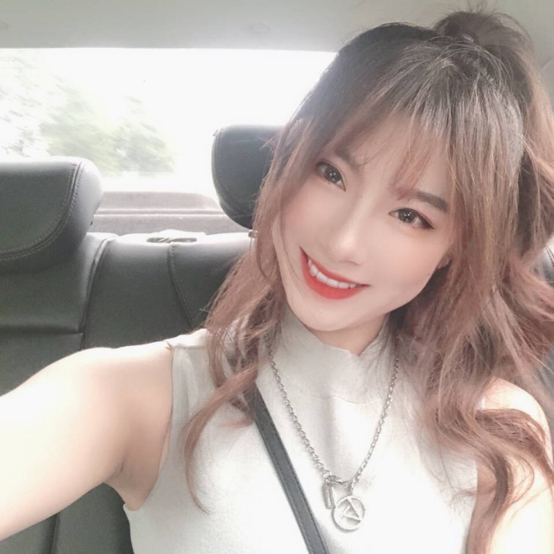 佳佳的第三张照片--王婆说媒