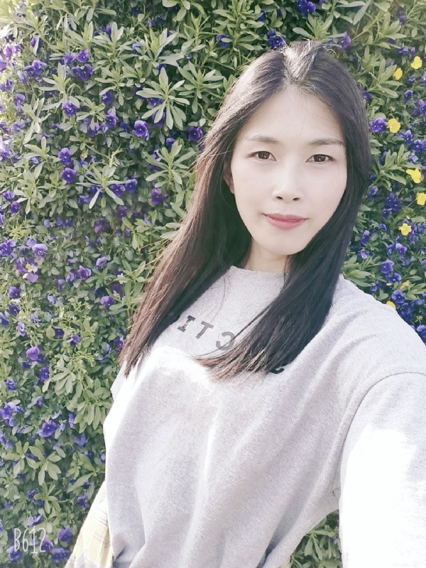 妍妍的第一张照片--王婆说媒