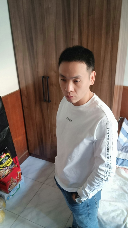 没有蜡笔的小航的第二张照片--王婆说媒