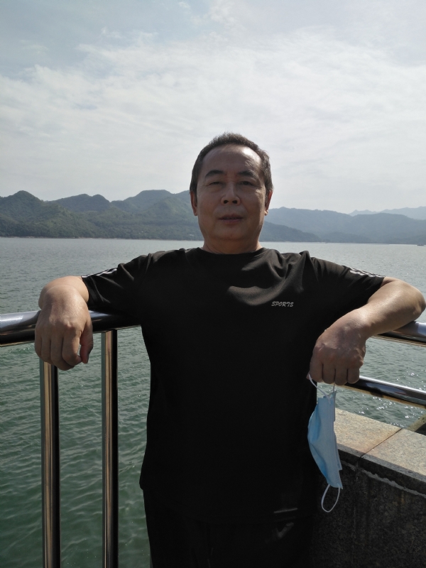 重振雄风的第四张照片--王婆说媒