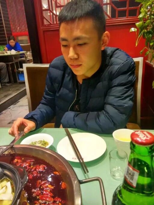 圈圈的第一张照片--王婆说媒