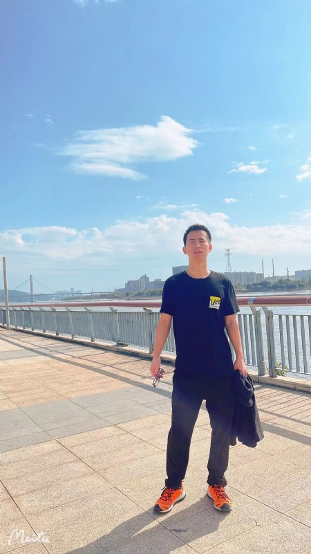 小螃蟹的第一张照片--王婆说媒