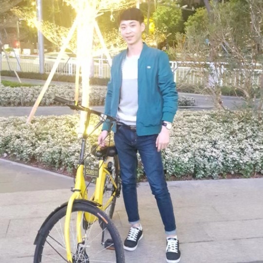 李伟的第一张照片--王婆说媒