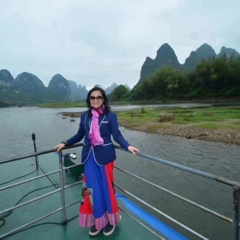 julia的第一张照片--王婆说媒