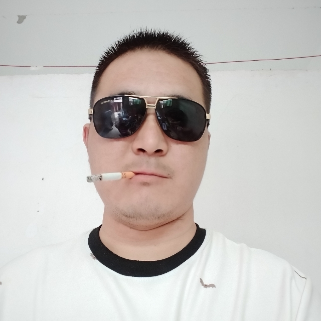 白伟伟的第一张照片--王婆说媒