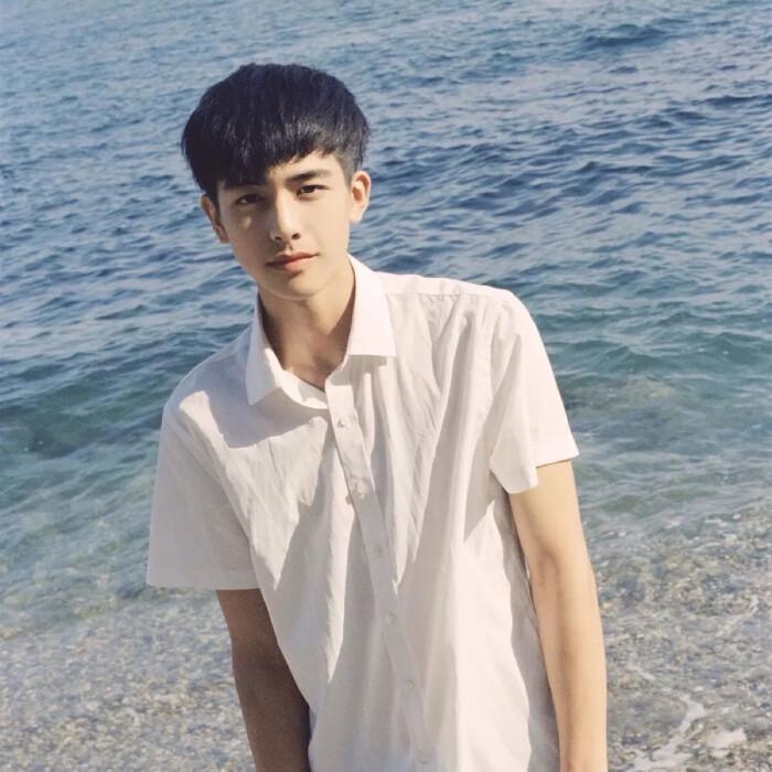 啊巴啊巴的第一张照片--王婆说媒