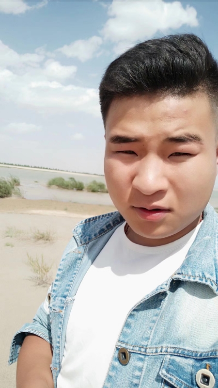 王强的第一张照片--王婆说媒