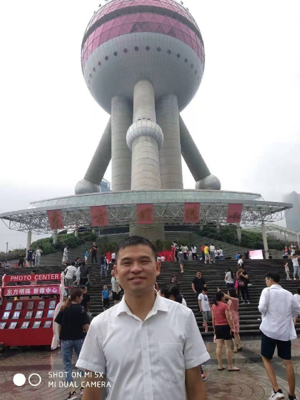 小猫吃老鼠的第一张照片--王婆说媒