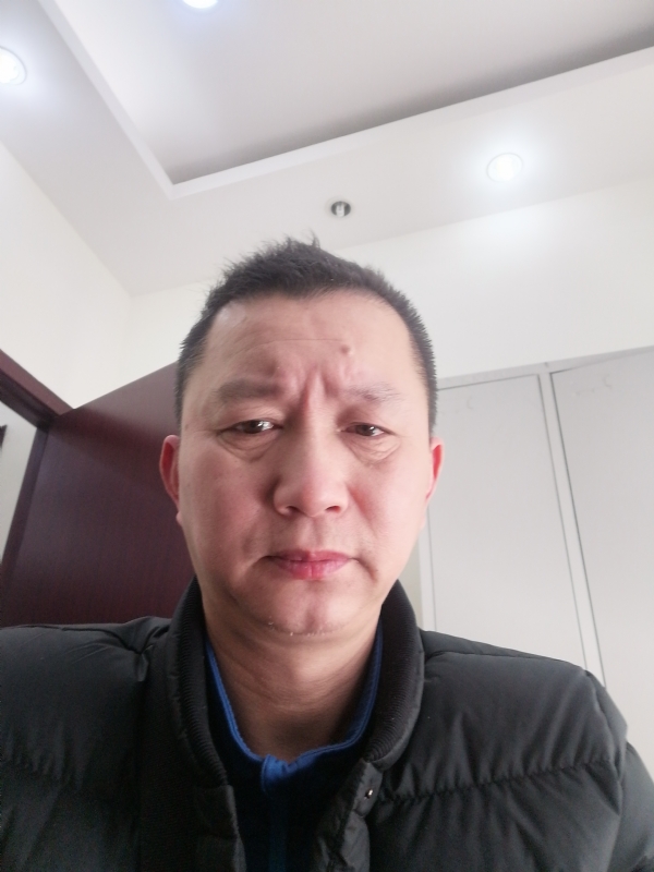 相视而笑的第一张照片--王婆说媒