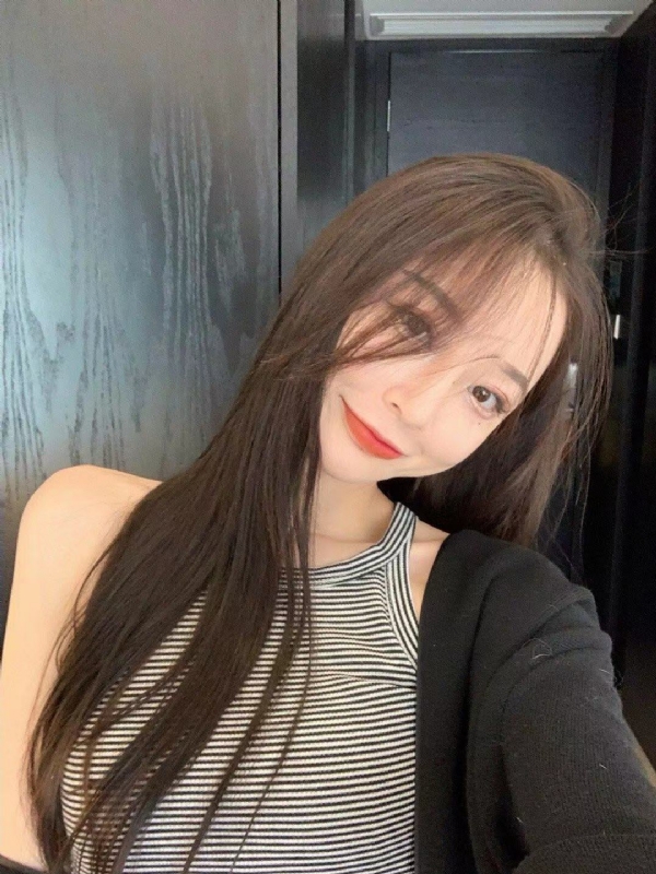 姗姗的第一张照片--王婆说媒
