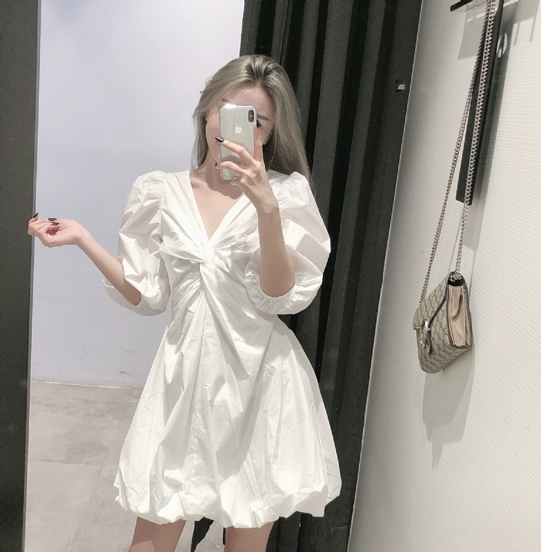 你最珍贵的第三张照片--王婆说媒