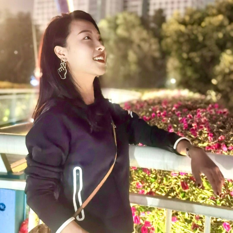 丫丫的第一张照片--王婆说媒