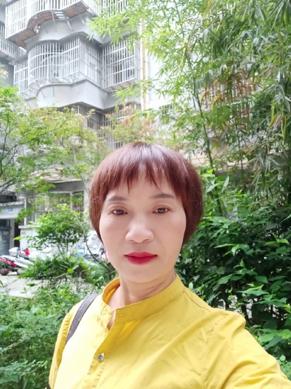 小瓶子的第二张照片--王婆说媒