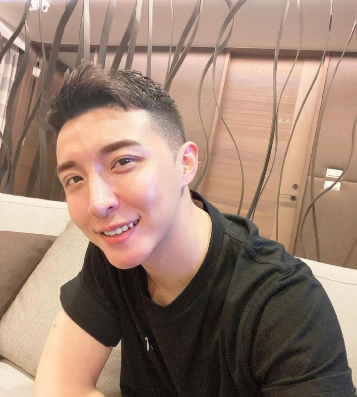 王子的第一张照片--王婆说媒