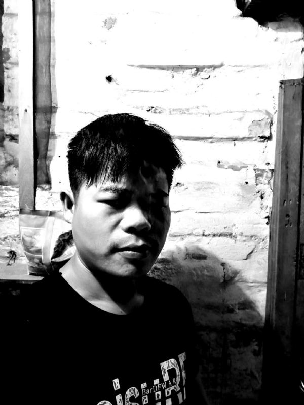 一見鍾情的第二张照片--王婆说媒