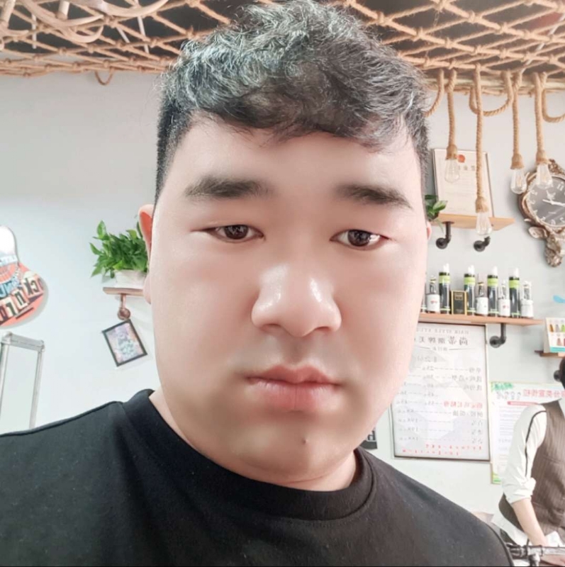 田野小伟的第一张照片--王婆说媒