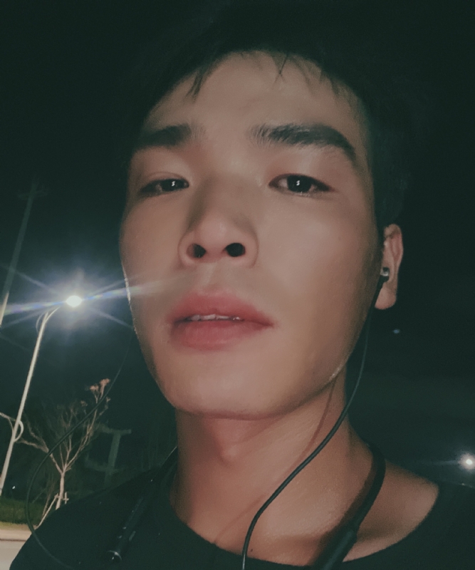 满船清梦压星河的第一张照片--王婆说媒