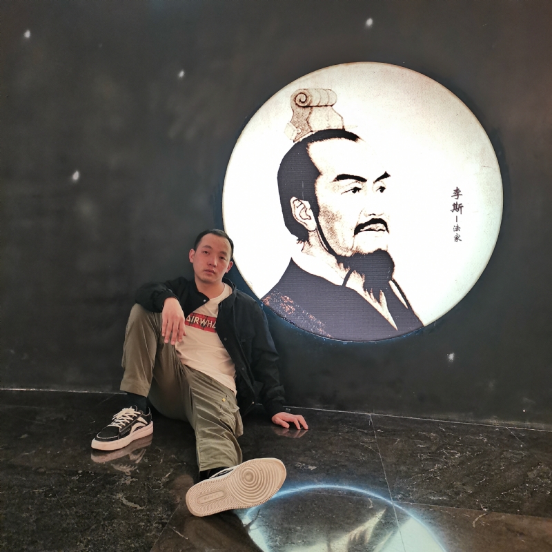 小灰灰的第一张照片--王婆说媒